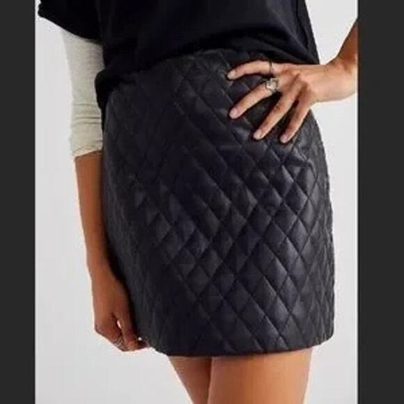 Blank NYC Girls Black Quilted Puffer Skirt‎ - Picture 1 of 4